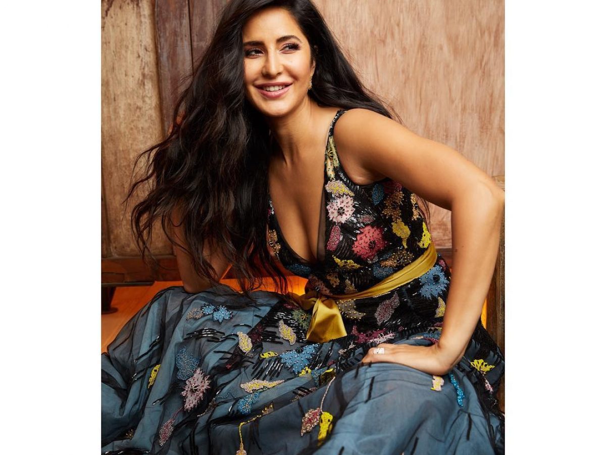 Hot Katrina Kaif Age Height Biography 2020 Wiki Net Worth Boyfriend Her age is 37 years as of 2020. hot katrina kaif age height biography