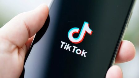 Incorporating Downloaded Videos into Your Creative Projects and Presentations with TikTokio