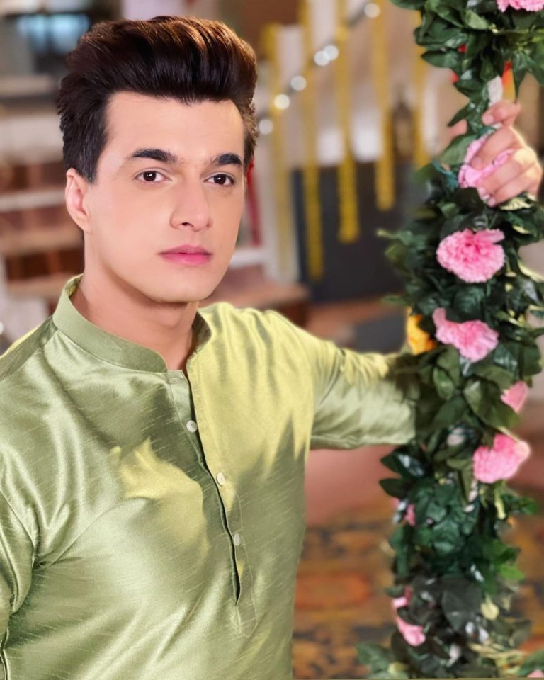 Mohsin Khan Actor Age Girlfriend Wife Family Biography
