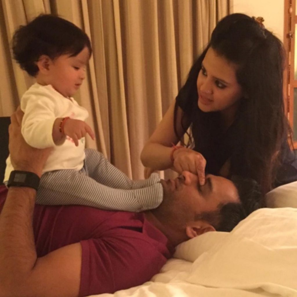 Sakshi Dhoni Height Weight Age Children Family Biography