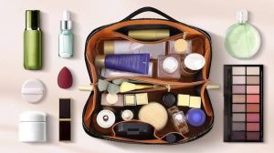 How To Build A Minimalist Beauty Bag With Versatile Cosmetics