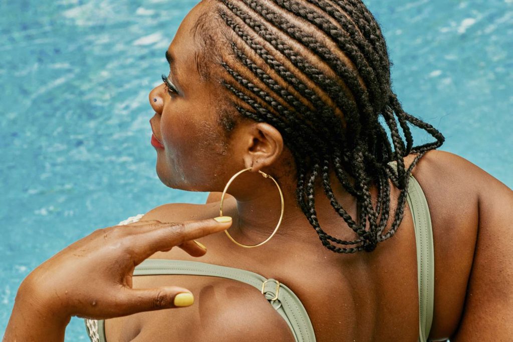 Top Trends of Hoop Earrings Making Waves in Modern Fashion