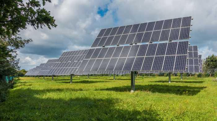 Powering Sustainability: The Solar Revolution and its Impact on ESG Goals Powering Sustainability: The Solar Revolution and its Impact on ESG Goals